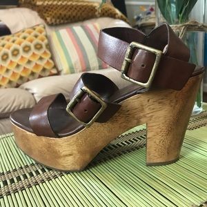 Gap Designer Edition Leather Strap Platform Sandal